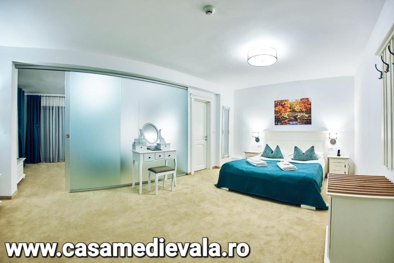 Boutique Hotel Casa Medievala Curtea de Argeş Екстериор снимка
